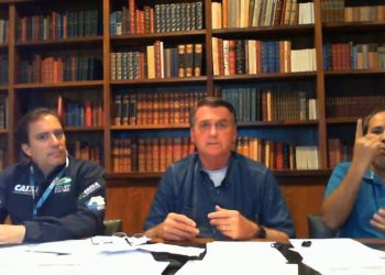 Governo Bolsonaro estuda cortar subsídios para zerar Pis/Cofins sobre o diesel