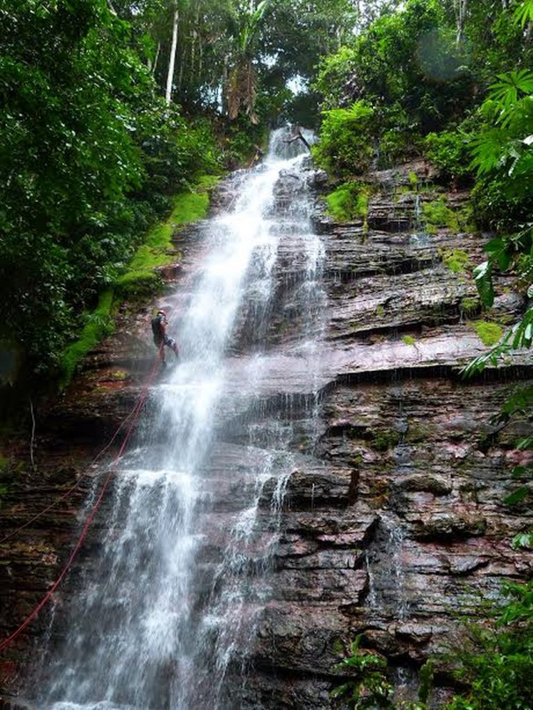 Governo promulga lei que institui políticas estaduais de turismo em Rondônia Governo promulga lei que institui políticas estaduais de turismo em Rondônia