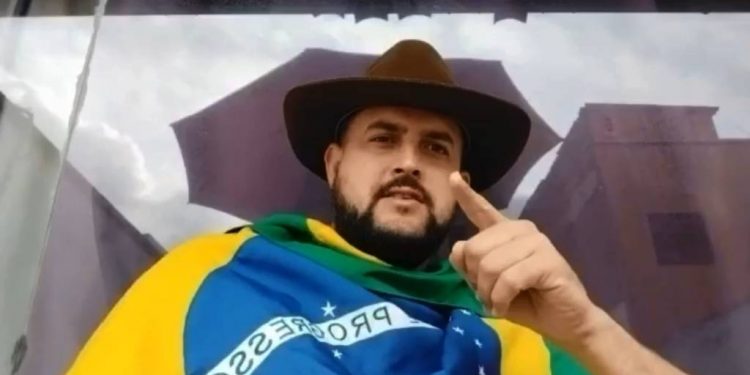 Quem é Zé Trovão, o caminhoneiro por trás da paralisação das rodovias