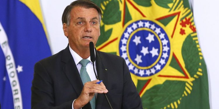 Presidente Bolsonaro tem resultado negativo para a covid-19