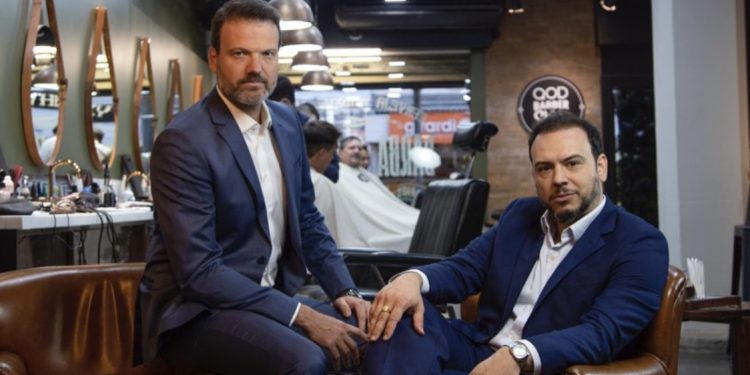 Coringa, gamer número 1 do Brasil, lança linha de cosméticos masculina