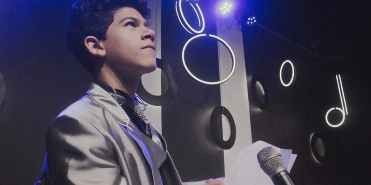 Jovem Tenor Bruno Bioza realiza sonhos com ação solidária