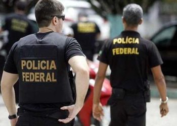 PF faz buscas em casa de servidor que se apossou de bens e valores de fianças