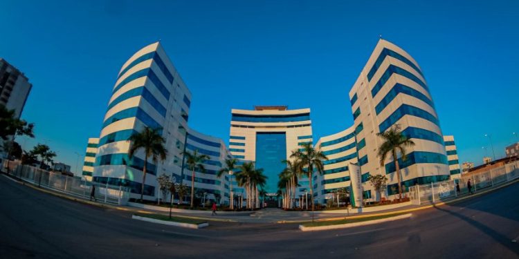 Governo publica decreto que libera capacidade total e horário ilimitado em estabelecimentos Governo publica decreto que libera capacidade total e horário ilimitado em estabelecimentos
