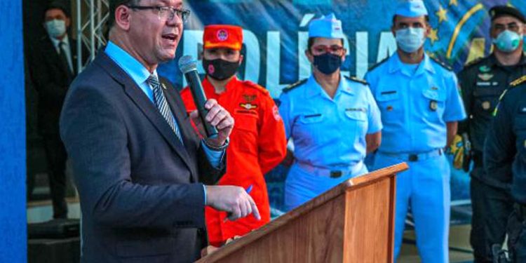 Governador Marcos Rocha assina decreto que simplifica a promoção dos Policiais Militares de Rondônia