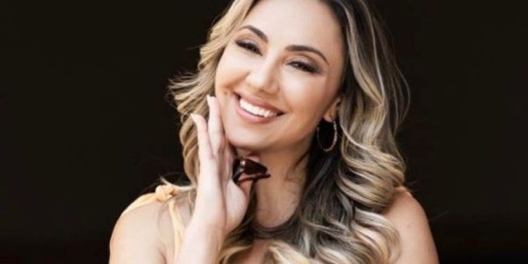 Dra. Manuela Bafini é reconhecida como referência em Rinomodelação Dra. Manuela Bafini é reconhecida como referência em Rinomodelação