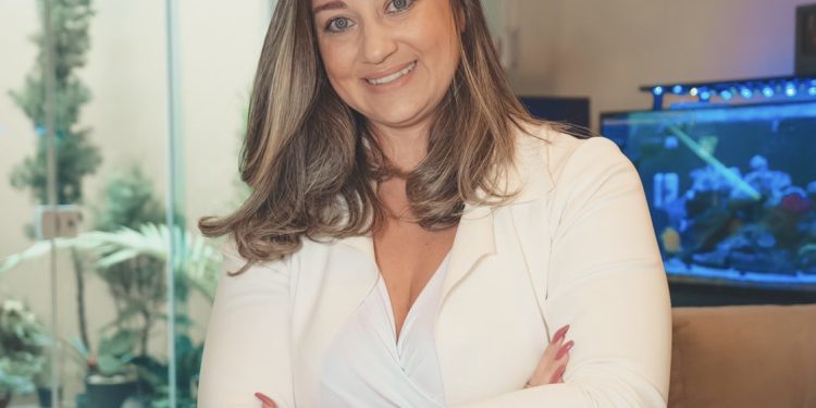 Talita Cerazza é grande destaque no Marketing Digital