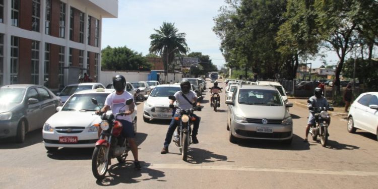 Condutores de veículos devem ficar atentos aos novos prazos de processos e procedimentos de trânsito em Rondônia Condutores de veículos devem ficar atentos aos novos prazos de processos e procedimentos de trânsito em Rondônia