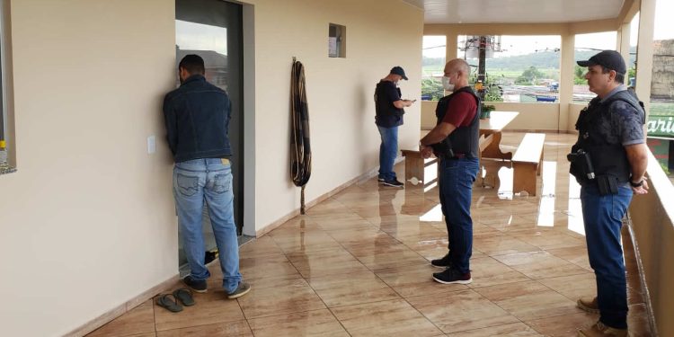 Polícia mira suspeito de envolvimento na execução de jovem em Ariquemes Polícia mira suspeito de envolvimento na execução de jovem em Ariquemes