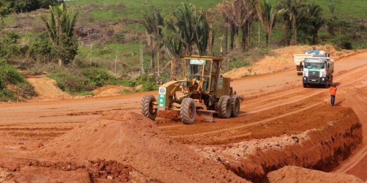 Obras na RO 257 que dá acesso a Machadinho D’Oeste estão aceleradas