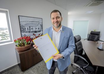 Deputado Alex Redano promulga Lei que institui o Refaz 2021