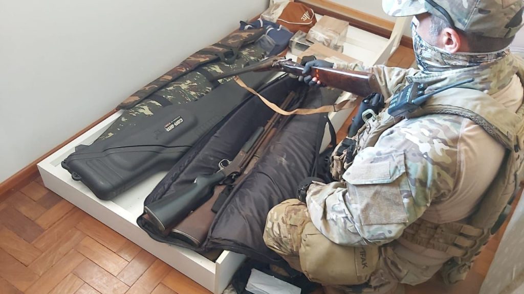 Polícia Federal desmantela quadrilha de tráfico internacional de drogas Polícia Federal desmantela quadrilha de tráfico internacional de drogas