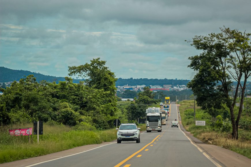 Motoristas devem estar atentos aos cuidados para as viagens durante as férias de fim de ano Motoristas devem estar atentos aos cuidados para as viagens durante as férias de fim de ano