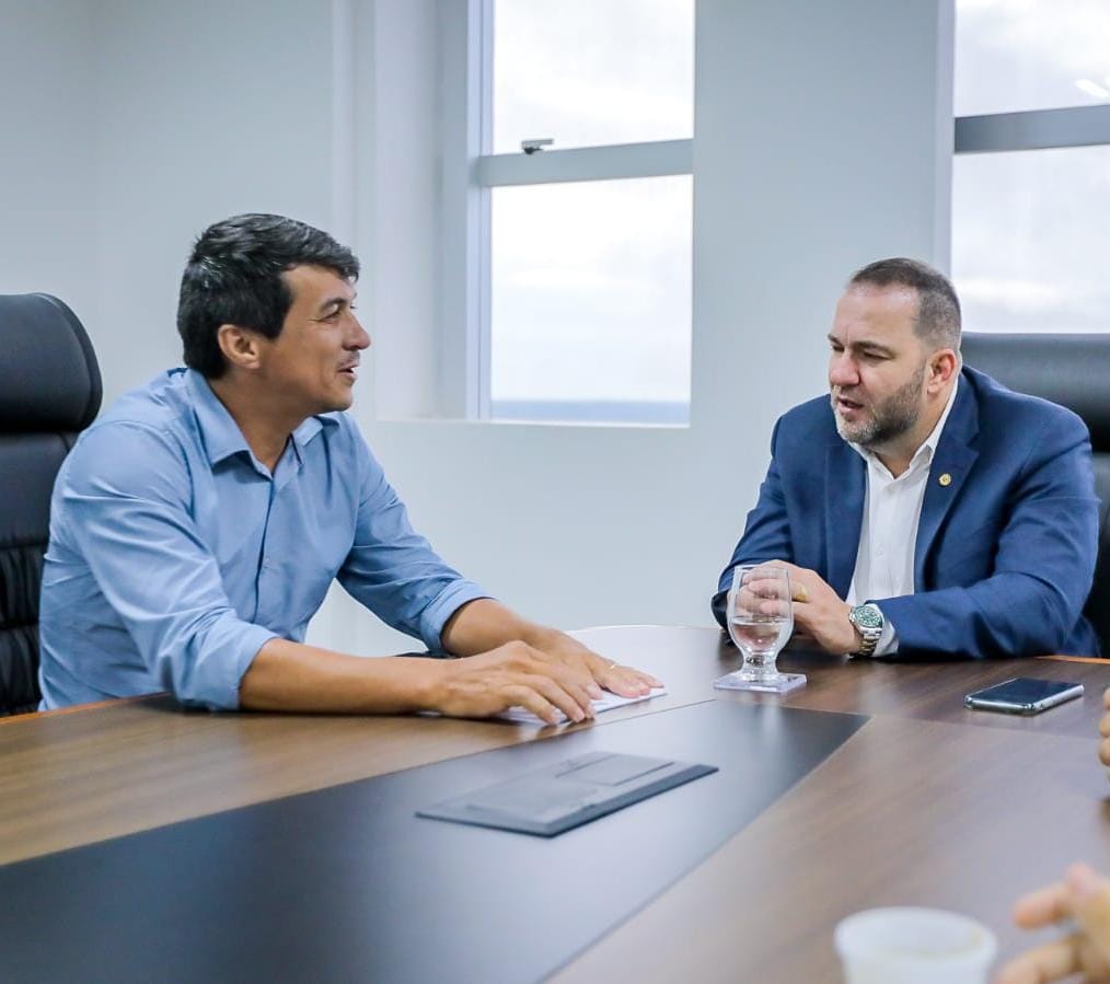Dinheiro na conta: Deputado Alex Redano libera R$ 300 mil para a recuperação de estradas vicinais em Jaru Dinheiro na conta: Deputado Alex Redano libera R$ 300 mil para a recuperação de estradas vicinais em Jaru