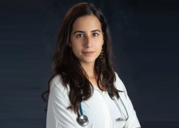 Livro de Ana Jannuzzi sobre a maternidade e cuidados com o bebê, se torna sucesso e referência para as futuras mamães