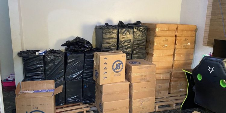 Contrabandista de cigarro estrangeiro que fazia ‘stories’ para divulgar produtos clandestinos em Rondônia Contrabandista de cigarro estrangeiro que fazia ‘stories’ para divulgar produtos clandestinos em Rondônia