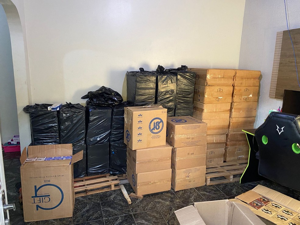 Contrabandista de cigarro estrangeiro que fazia ‘stories’ para divulgar produtos clandestinos em Rondônia Contrabandista de cigarro estrangeiro que fazia ‘stories’ para divulgar produtos clandestinos em Rondônia