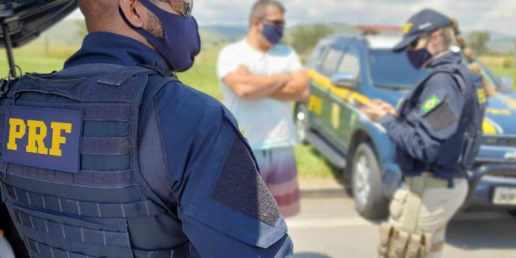 Mais de 20 motoristas foram flagrados dirigindo sob efeito de álcool nas rodovias federais de Rondônia