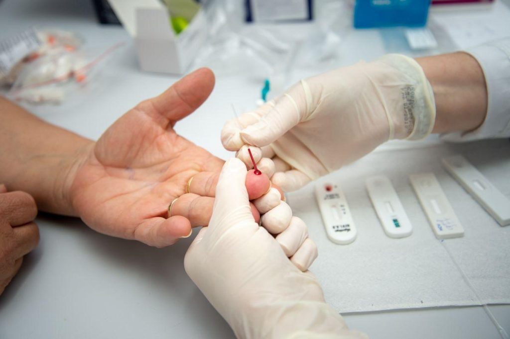 Brasil registra recorde de novos casos de covid em 24 horas Brasil registra recorde de novos casos de covid em 24 horas