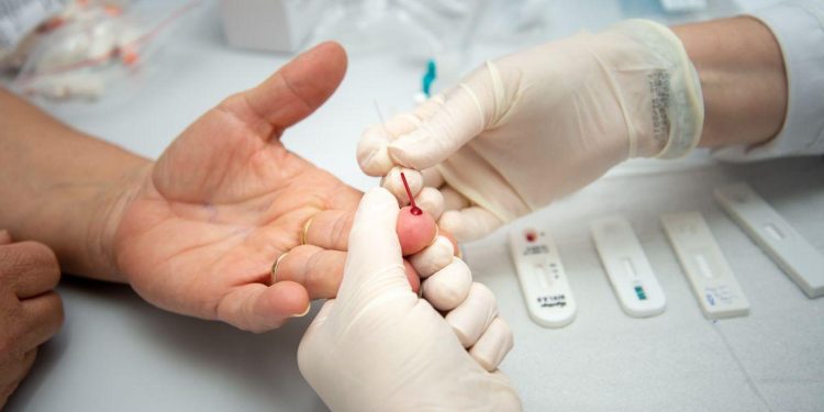 Brasil registra recorde de novos casos de covid em 24 horas Brasil registra recorde de novos casos de covid em 24 horas
