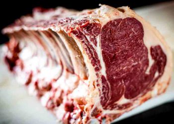Faturamento da indústria de alimentos fecha 2021 com alta de 17%
