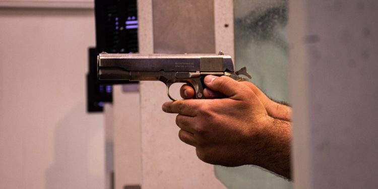 PSOL entra com ação no STF contra lei que reconhece necessidade de porte de arma a atiradores desportivos em Rondônia