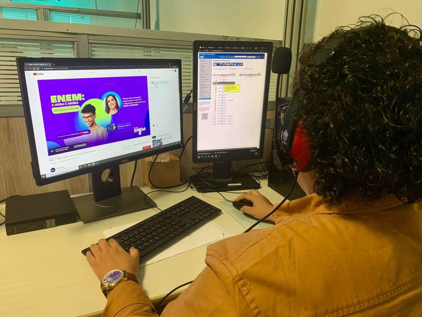 Estudantes de Rondônia são destaque no Enem 2021 com notas acima de 900 pontos na redação Estudantes de Rondônia são destaque no Enem 2021 com notas acima de 900 pontos na redação