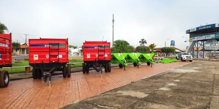 Novos equipamentos que irão fortalecer a pecuária leiteira serão entregues pelo Governo de Rondônia Novos equipamentos que irão fortalecer a pecuária leiteira serão entregues pelo Governo de Rondônia