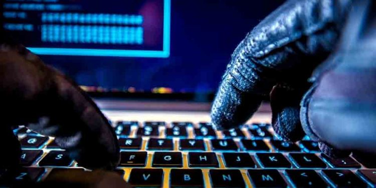 Ataque cibernético deixa milhares sem internet na Europa Ataque cibernético deixa milhares sem internet na Europa