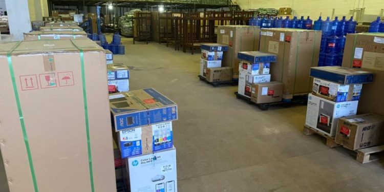 Aparelhos para ultrassonografia são entregues pelo Governo de Rondônia para hospitais de sete municípios do Estado Aparelhos para ultrassonografia são entregues pelo Governo de Rondônia para hospitais de sete municípios do Estado