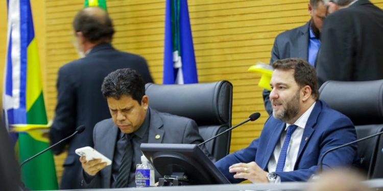 Presidente Alex Redano agradece Governo por investimentos em infraestrutura em Ariquemes Presidente Alex Redano agradece Governo por investimentos em infraestrutura em Ariquemes