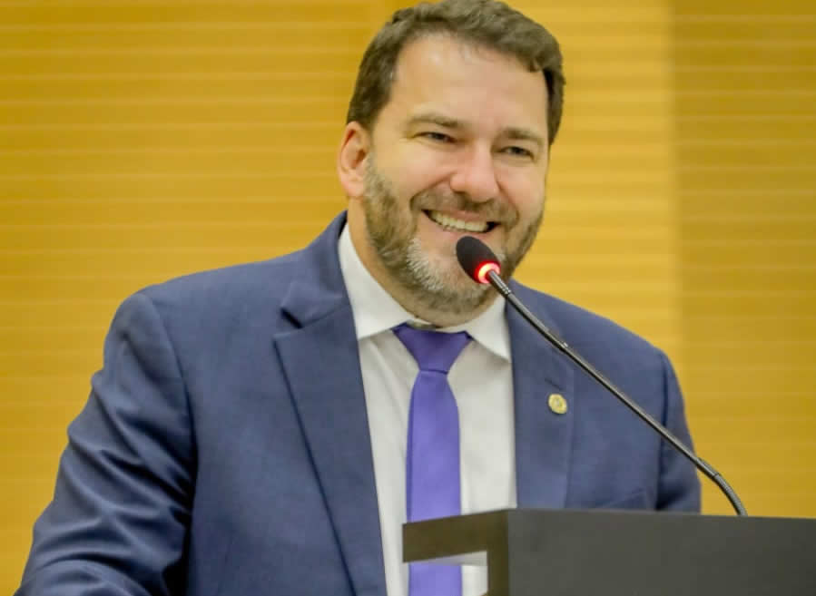 Alex Redano convida para audiência pública que irá debater a situação das rodovias federais em Rondônia Alex Redano convida para audiência pública que irá debater a situação das rodovias federais em Rondônia