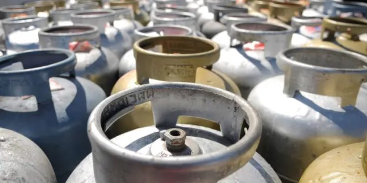 Petrobras anuncia redução do preço do gás de cozinha em 5,58% Petrobras anuncia redução do preço do gás de cozinha em 5,58%