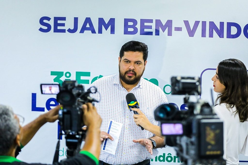 Deputados destacam a importância do 3º Fórum dos Legisladores Municipais Deputados destacam a importância do 3º Fórum dos Legisladores Municipais