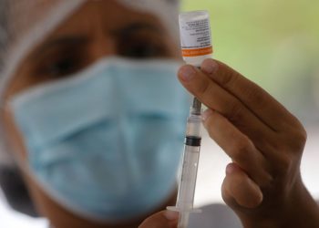 Fiocruz vê cenário favorável, mas alerta que pandemia não acabou