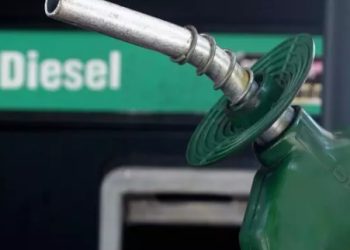 Petrobras anuncia aumento de R$ 0,40 no preço do diesel nas refinarias