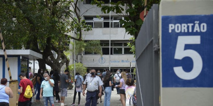Inscrições para o Enem 2022 começam hoje