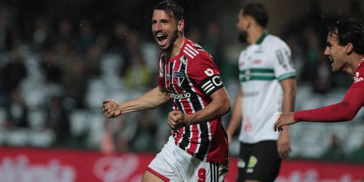 São Paulo F.C. – Calleri: quinto maior goleador estrangeiro do Tricolor São Paulo F.C. – Calleri: quinto maior goleador estrangeiro do Tricolor
