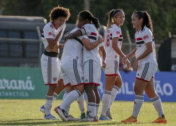 São Paulo F.C. – São Paulo vence o Cresspom e se mantém no G-4 do Brasileiro Feminino