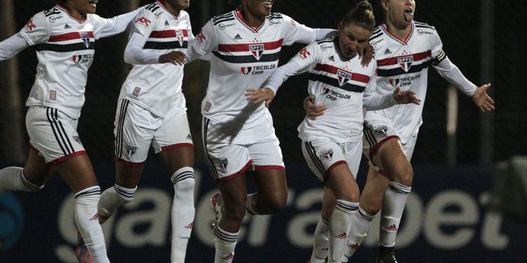 São Paulo F.C. – São Paulo vence o Palmeiras em clássico no Brasileiro Feminino São Paulo F.C. – São Paulo vence o Palmeiras em clássico no Brasileiro Feminino