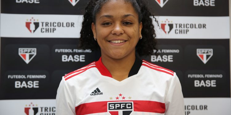 São Paulo F.C. – Ana Beatriz chega para reforçar a defesa da base feminina