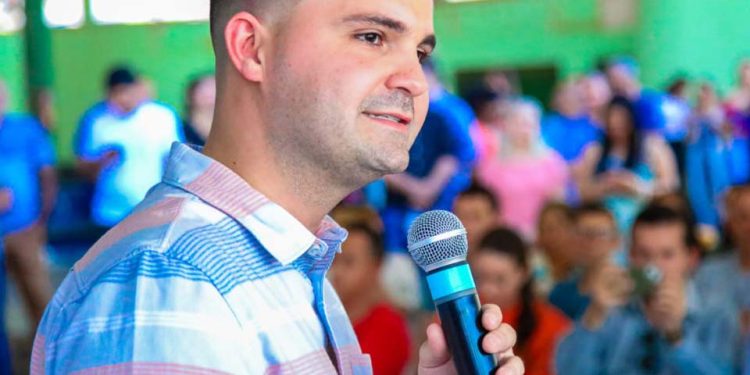 Após cinco meses de licenciamento, prefeito João Gonçalves Júnior reassume a prefeitura Após cinco meses de licenciamento, prefeito João Gonçalves Júnior reassume a prefeitura