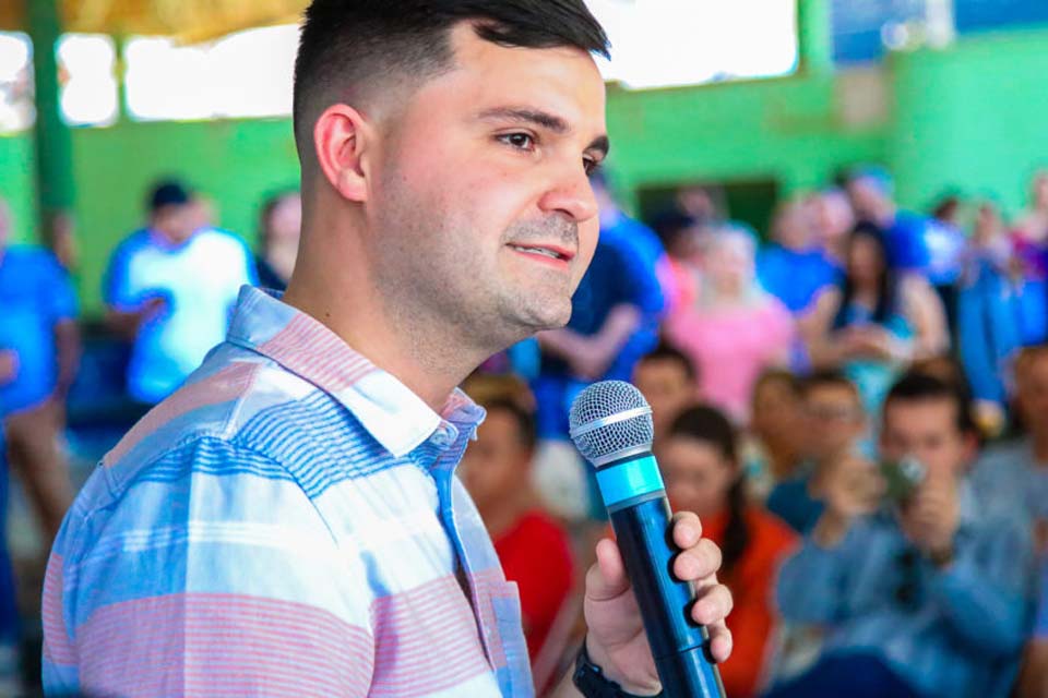Após cinco meses de licenciamento, prefeito João Gonçalves Júnior reassume a prefeitura Após cinco meses de licenciamento, prefeito João Gonçalves Júnior reassume a prefeitura