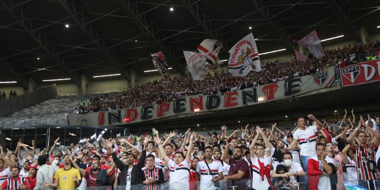 São Paulo F.C. – São Paulo visita o Internacional pelo Brasileirão São Paulo F.C. – São Paulo visita o Internacional pelo Brasileirão