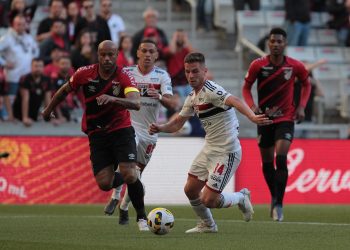 São Paulo F.C. – Pelo Brasileiro, São Paulo é superado pelo Athletico em Curitiba
