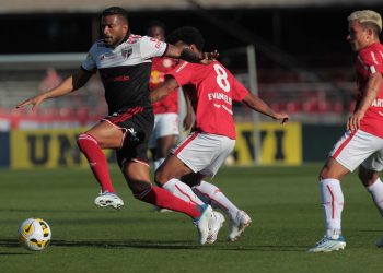 São Paulo F.C. – Reinaldo: “Nosso grupo é sensacional”