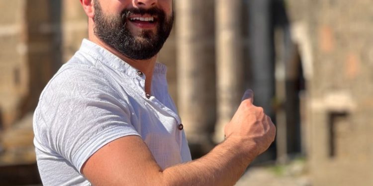 Dr. Adão Luiz Rosa: conheça o cirurgião dentista que faz sucesso nas redes sociais