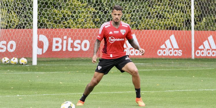 São Paulo F.C. – São Paulo faz último treino antes de duelo decisivo com o América-MG São Paulo F.C. – São Paulo faz último treino antes de duelo decisivo com o América-MG