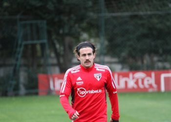 São Paulo F.C. – São Paulo treina de olho no clássico contra o Santos