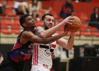 São Paulo F.C. – Basquete Tricolor mantém regularidade e vence o Franca no Morumbi São Paulo F.C. – Basquete Tricolor mantém regularidade e vence o Franca no Morumbi